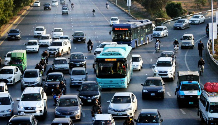 CM Maryam Nawaz Launches Electric Bus Service in Rawalpindi, 45 Buses Begin Operations in Phase-I