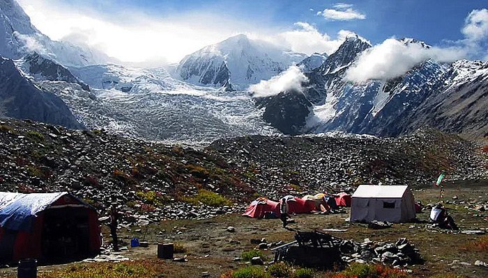 Introduction to the Grand Patundas Expedition