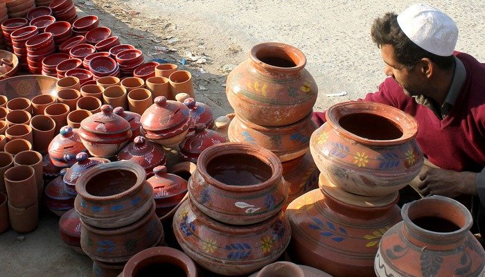 Pakistan’s Handmade Clay Pots: A Dying Craft in Need of Revival Pakistan’s Handmade Clay Pots: A Dying Craft in Need of Revival