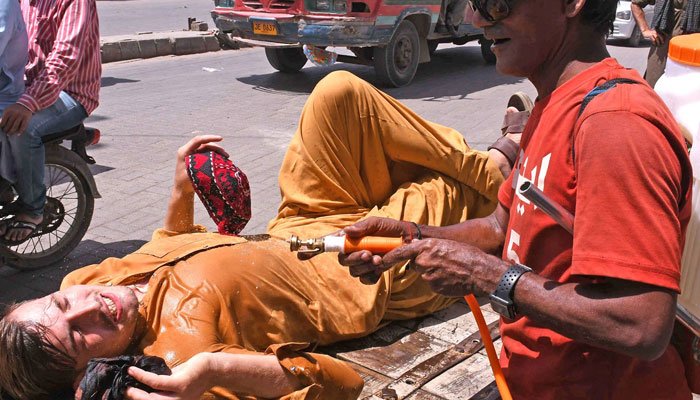 NDMA Issues Heatwave Alert as Severe Heat Expected Across Pakistan Pakistan to Experience Hot, Dry Weather; Extreme Heat Expected in Balochistan and Upper Sindh