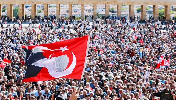 Massive Turnout Marks Ankara Rally as Ousted CHP Leader Draws Thousands Massive Turnout Marks Ankara Rally as Ousted CHP Leader Draws Thousands
