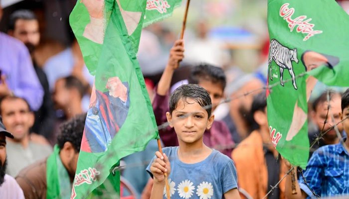 PML-N Sweeps AJK First Phase Polls, Wins 9 of 13 Seats PML-N Sweeps AJK First Phase Polls, Wins 9 of 13 Seats