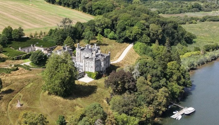 Mark Zuckerberg Buys $35 Million Irish Castle Mark Zuckerberg Buys $35 Million Irish Castle